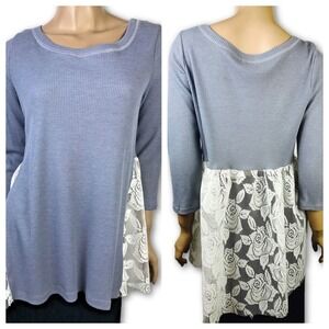 ODDY Blue Knit Tunic Top 3/4 Sleeve Size S White Lace Back Rayon/Spandex